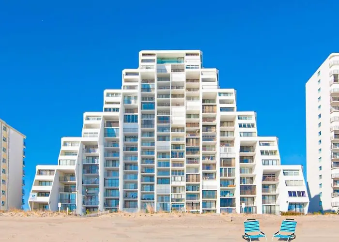 Holiday home Oceanfront With 2 Balconies Ocean & Bay Views Wifi & Shared Pool *